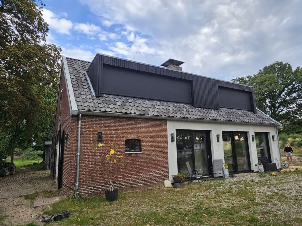 WhatsApp Image 2025-11-18 at 21.58.10