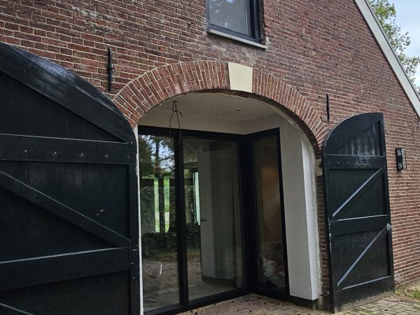 WhatsApp Image 2025-11-18 at 21.58.11 (2)